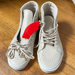 NWT Vans Sk8 Hi top shoes sz Men 6.5/ Women 8